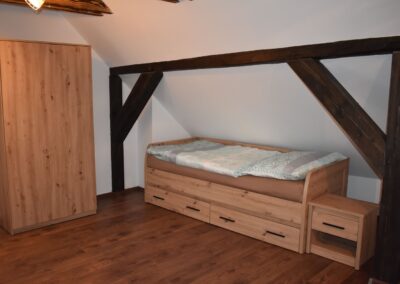 Studio Škrpál - postel